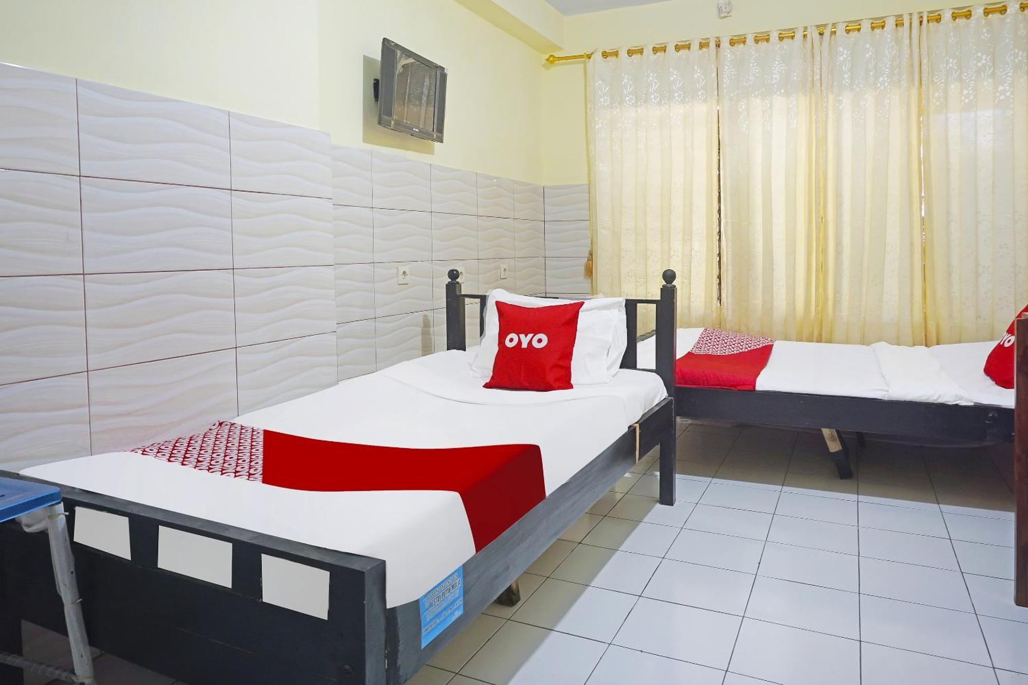 Putih Mulia Homestay Syariah Lumajang المظهر الخارجي الصورة