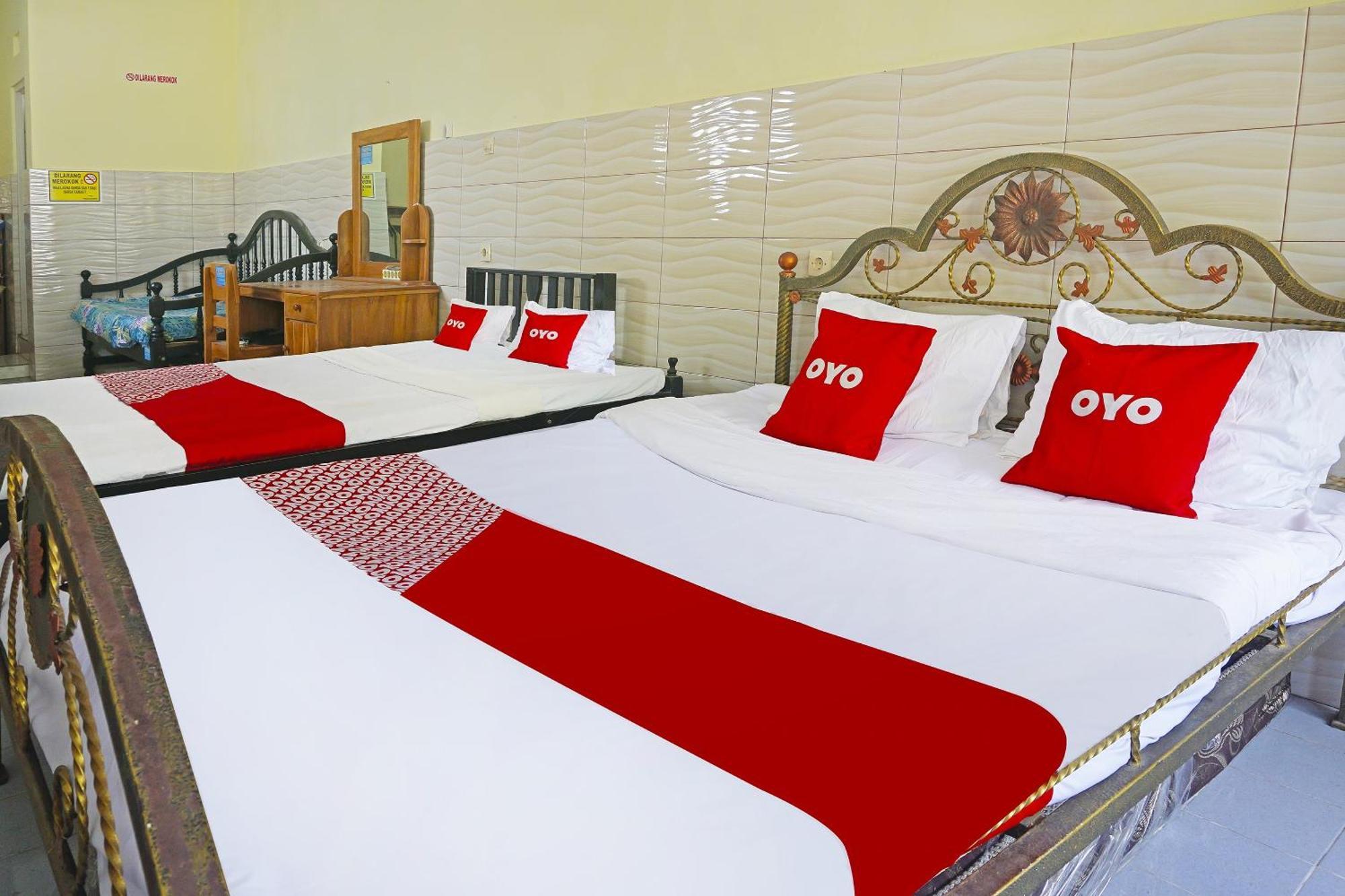 Putih Mulia Homestay Syariah Lumajang المظهر الخارجي الصورة